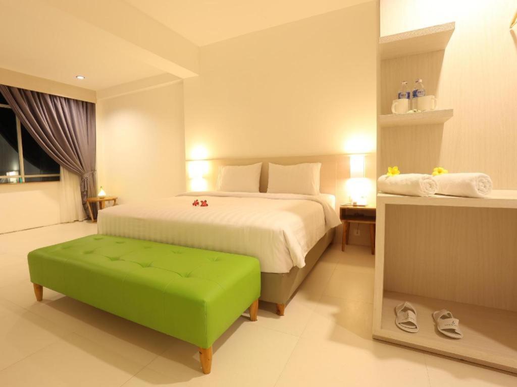Fovere Hotel Palangkaraya Kültér fotó