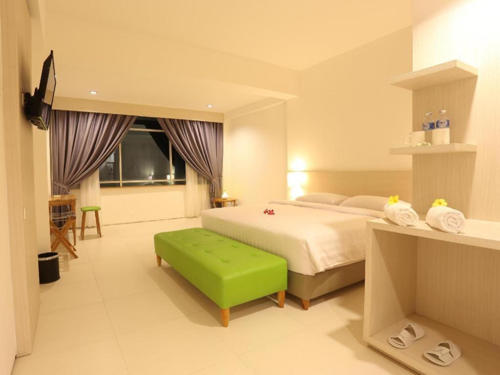 Fovere Hotel Palangkaraya Kültér fotó