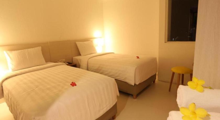 Fovere Hotel Palangkaraya Kültér fotó