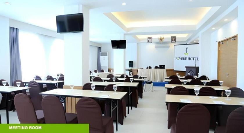 Fovere Hotel Palangkaraya Kültér fotó